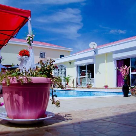Petite Flower Guest House Talata-maty Exterior photo