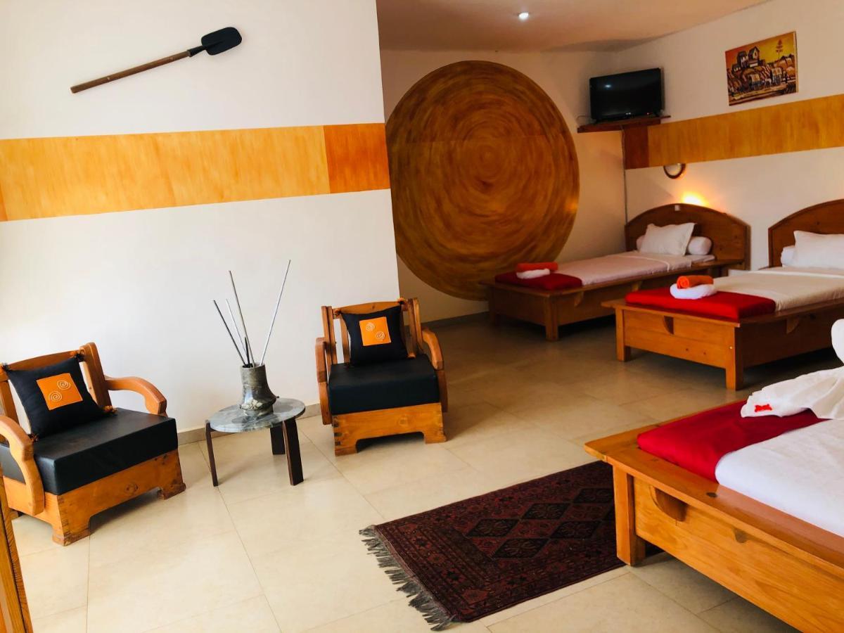 Petite Flower Guest House Talata-maty Exterior photo