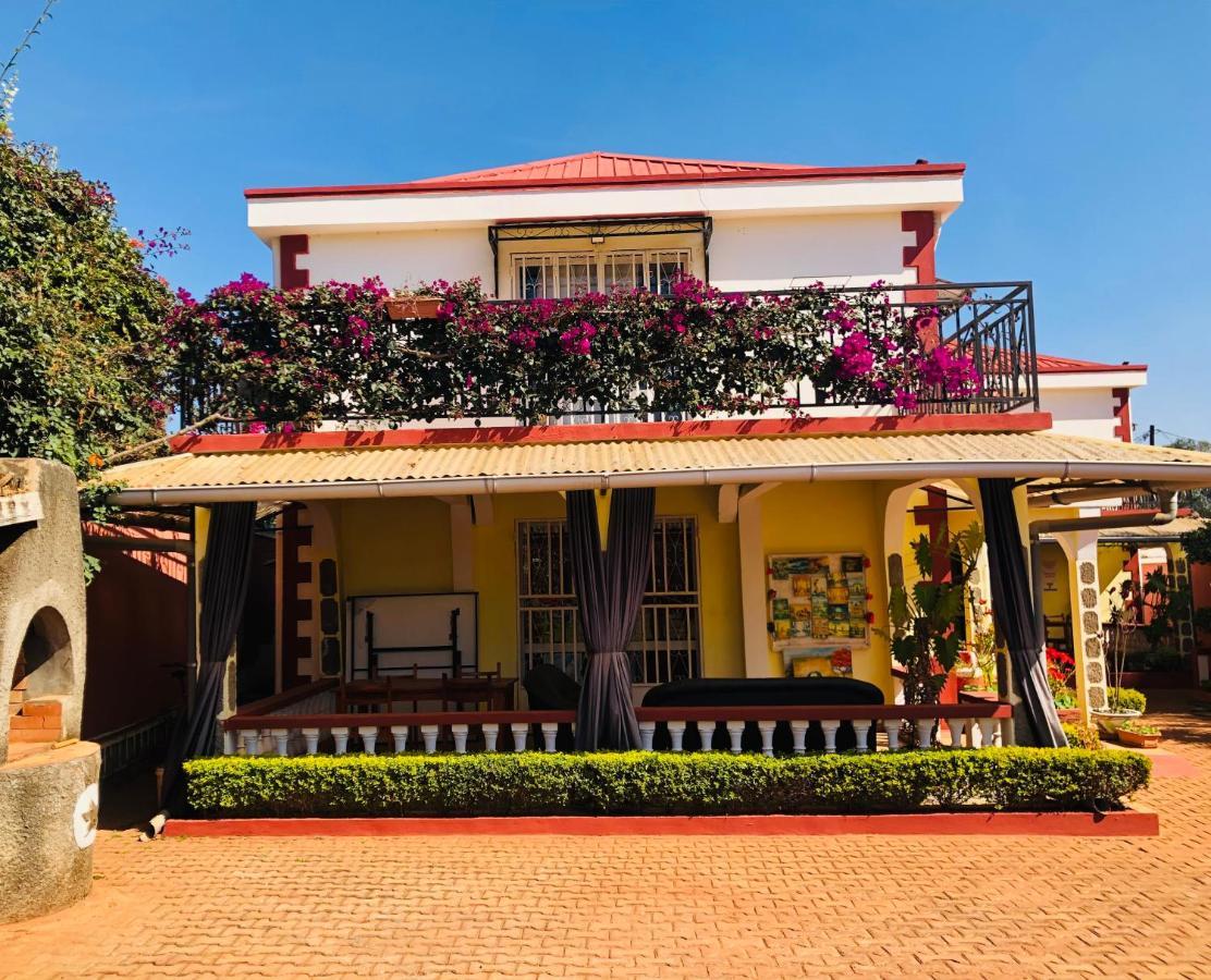 Petite Flower Guest House Talata-maty Exterior photo