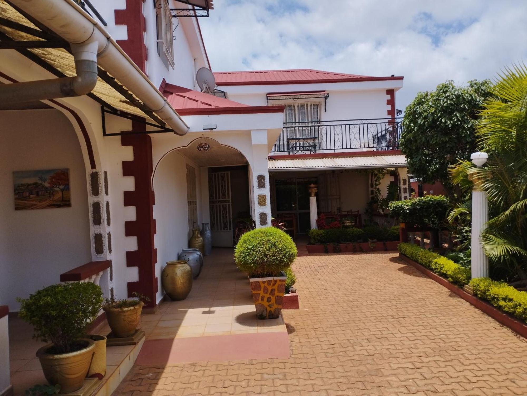 Petite Flower Guest House Talata-maty Exterior photo